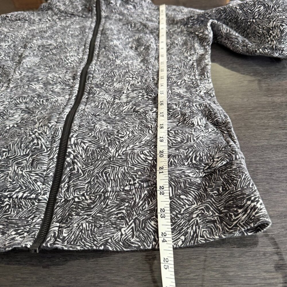 Lululemon Scuba Full Zip Hoodie Iced Wave White Black Size 8 - Picture 9 of 11
